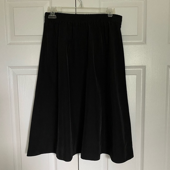 Loft a-line midi black skirt XS - Picture 2 of 5